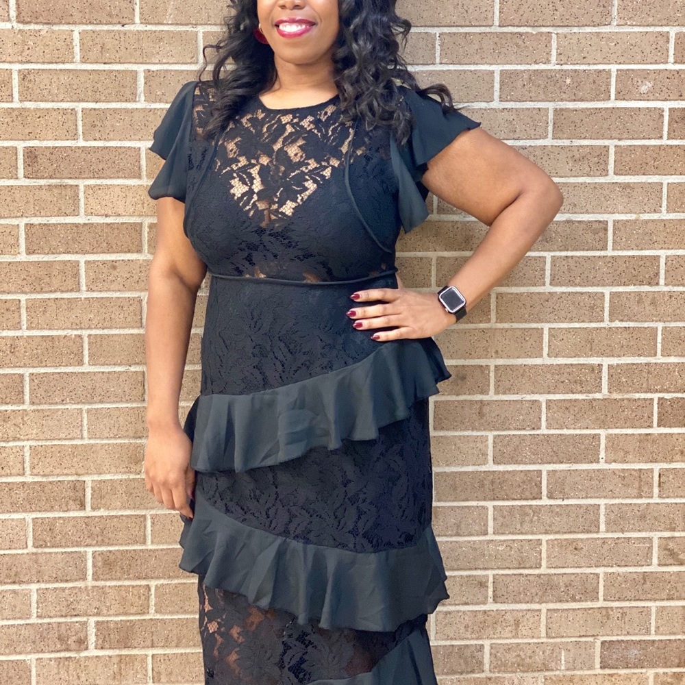 Long black lace dress - Picture 4 of 4